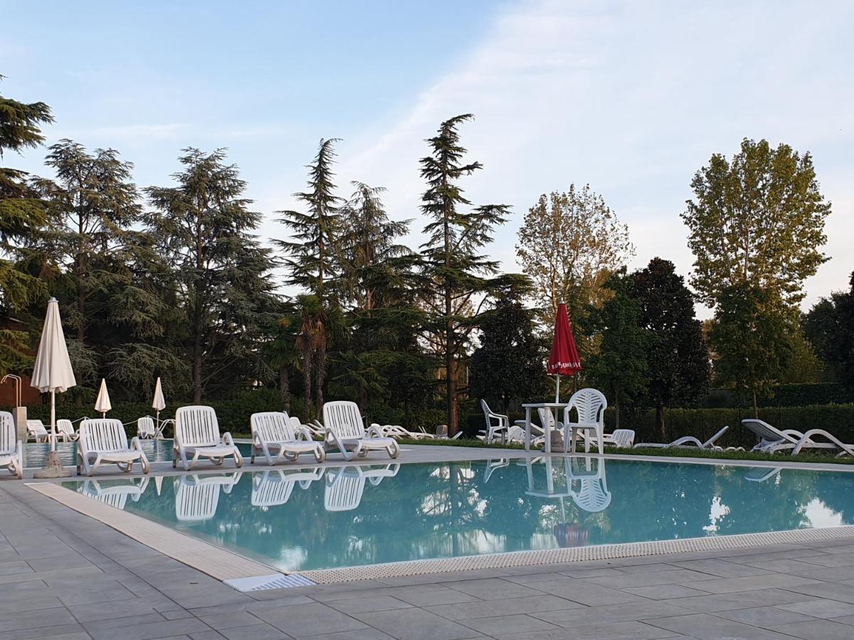 Azur Apartment Sirmione Extérieur photo