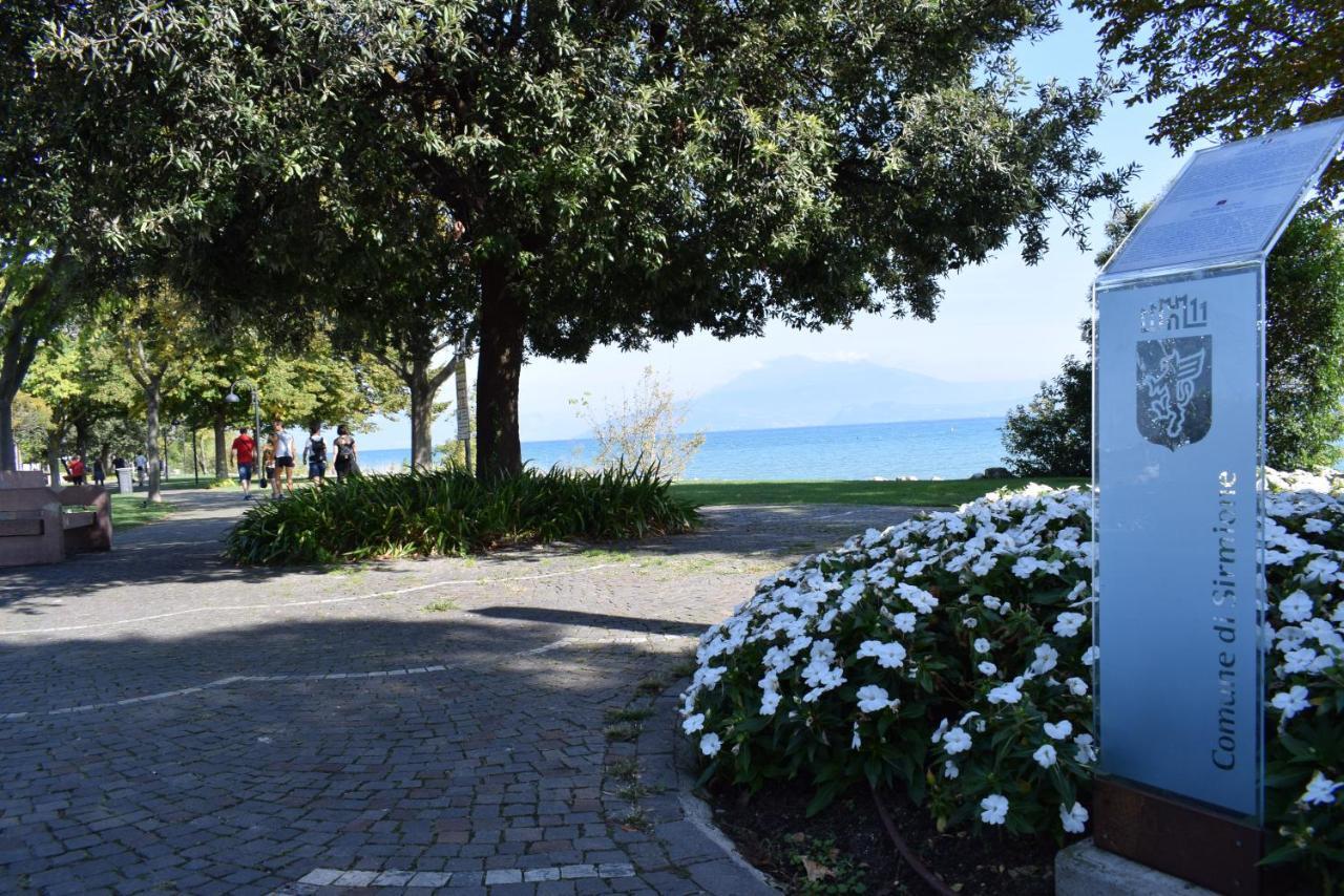 Azur Apartment Sirmione Extérieur photo